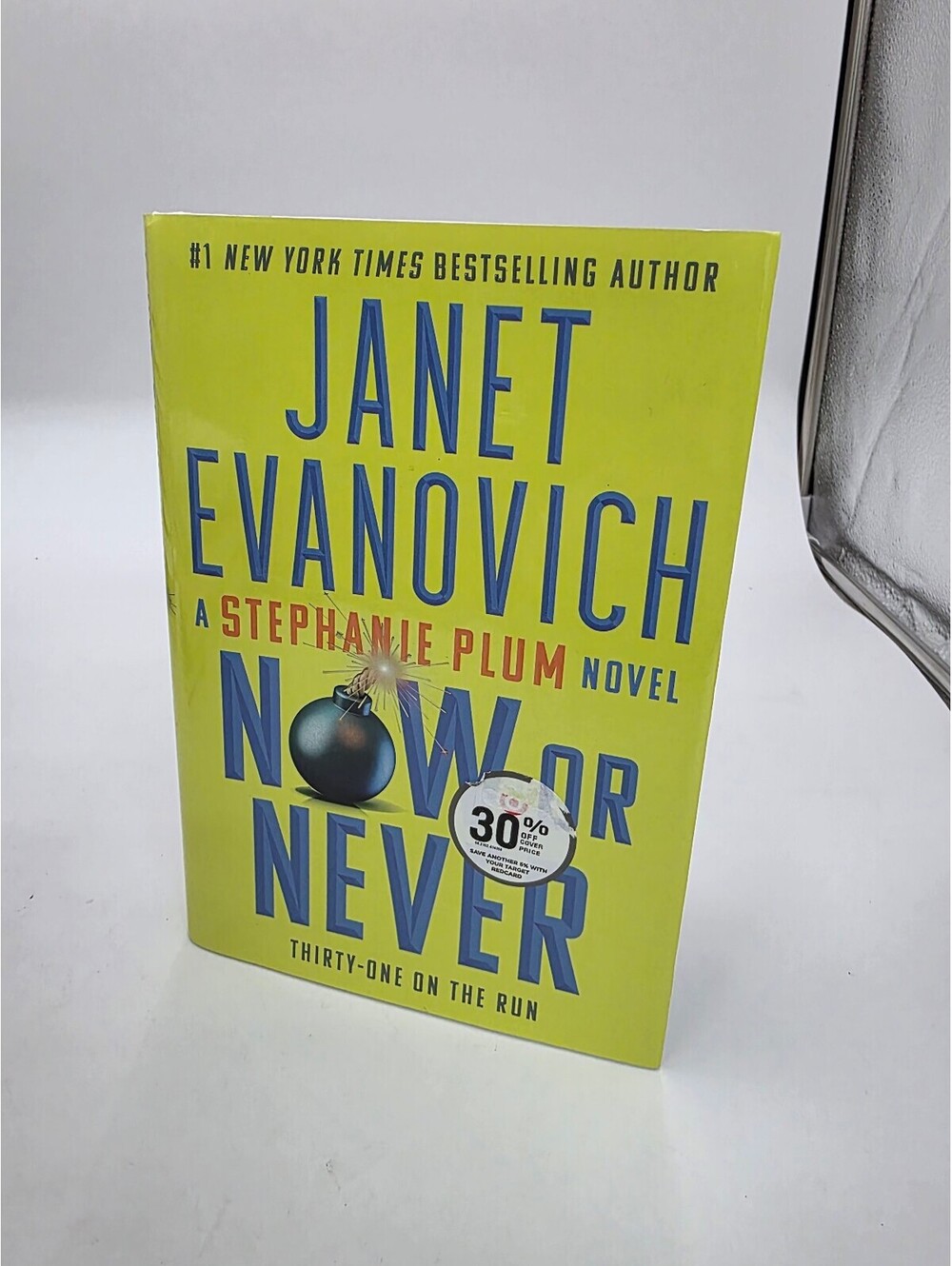 Now or Never by Janet Evanovich - Stephanie Plum Novel